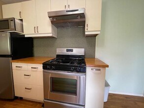 304 E 33rd St in Austin, TX - Building Photo - Building Photo