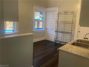 1420 Ansel Rd in Cleveland, OH - Building Photo - Building Photo