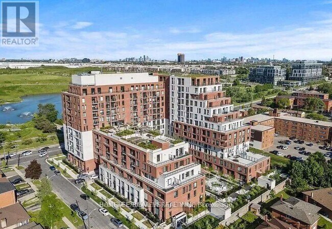 3100 Keele St in Toronto, ON - Building Photo - Building Photo