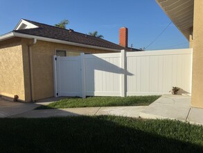 16655 Markham St in Fountain Valley, CA - Building Photo - Building Photo