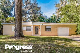 1923 Bucknell Ave in Jacksonville, FL - Building Photo