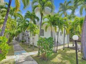4172 Chase Ave in Miami Beach, FL - Building Photo - Building Photo