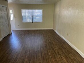 2630 Old Bainbridge Rd in Tallahassee, FL - Building Photo - Building Photo