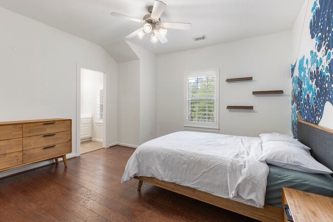 property at 6 Skipwith Pl