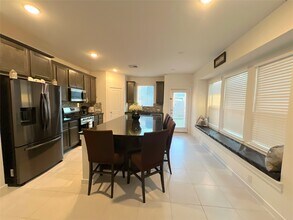 5147 Klein Orchard Dr in Houston, TX - Foto de edificio - Building Photo