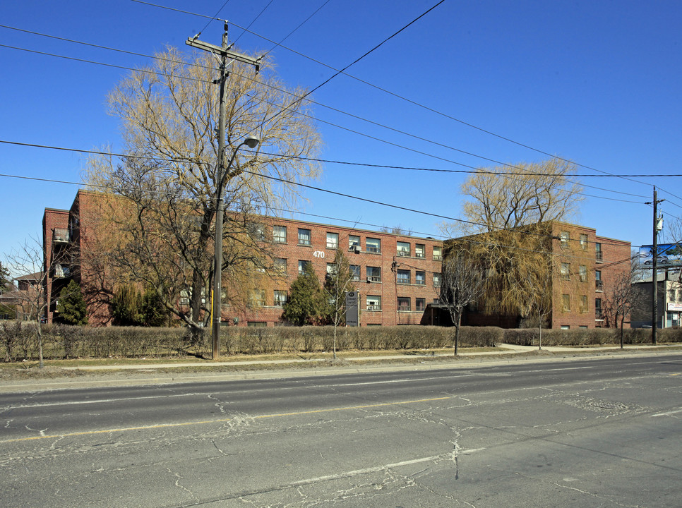 470 Wilson Ave in Toronto, ON - Building Photo