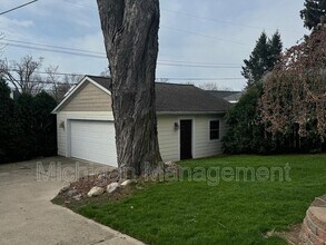 881 Simpson St in Plymouth, MI - Building Photo - Building Photo