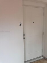 6534 SW 34th St in Miami, FL - Building Photo - Building Photo