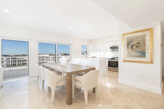 2773 S Ocean Blvd in Palm Beach, FL - Foto de edificio - Building Photo