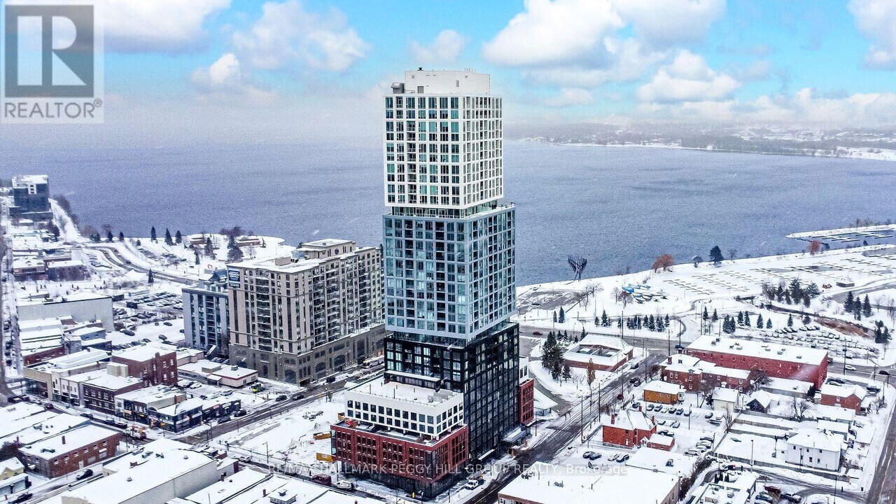 39 Mary St in Barrie, ON - Building Photo