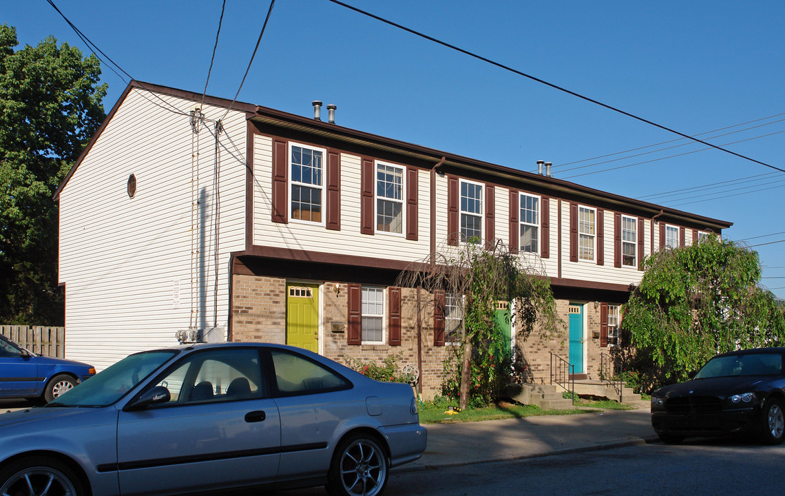 821 Oak St in Ludlow, KY - Building Photo