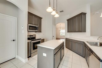 10413 Trevino Ln in Benbrook, TX - Building Photo - Building Photo