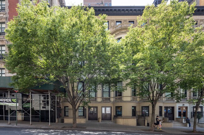 272 W 86th St in New York, NY - Foto de edificio - Building Photo