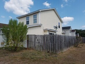 30 Beacon Ln in Savannah, GA - Building Photo - Building Photo
