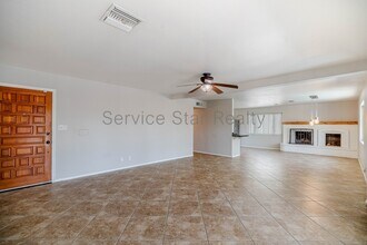 8301 E Indianola Ave in Scottsdale, AZ - Building Photo - Building Photo