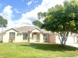 4370 Camberly St in Cocoa, FL - Building Photo