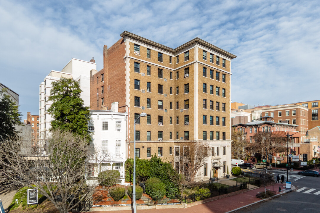 1101 L St NW in Washington, DC - Building Photo