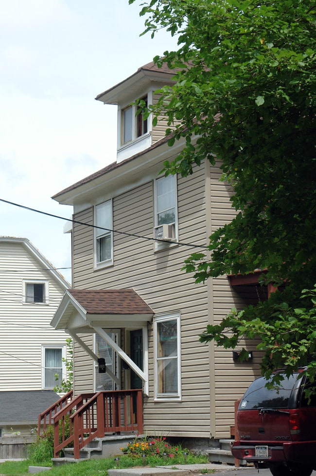 59-61 Spring St in Ilion, NY - Building Photo - Building Photo