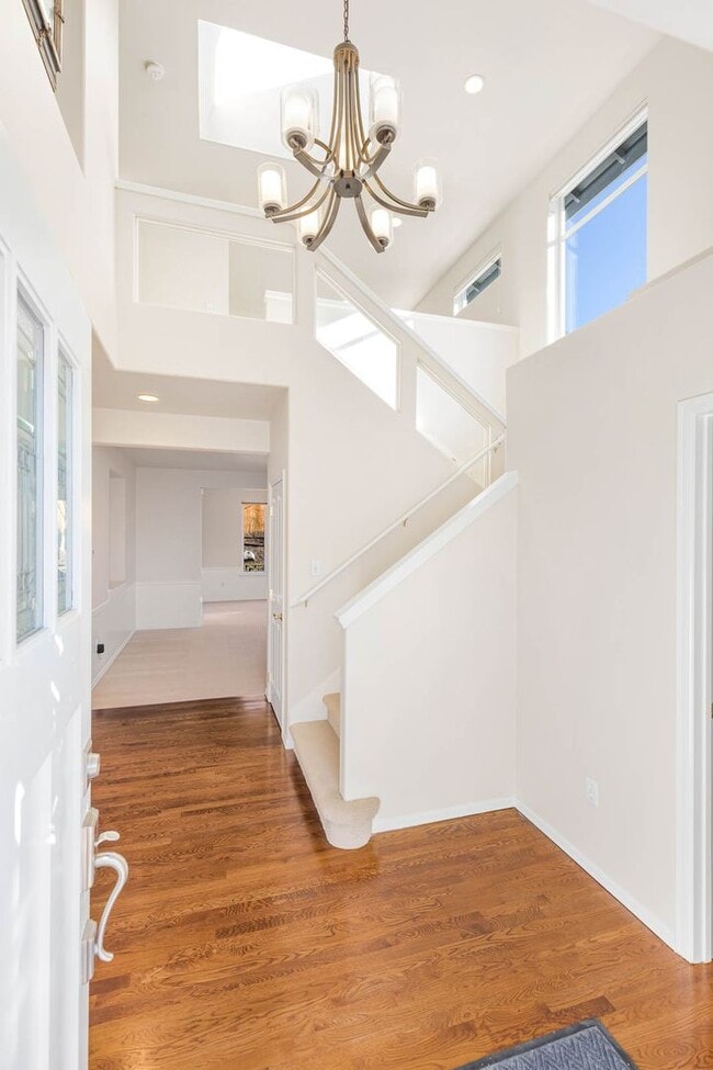 824 Chelan Pl NE in Renton, WA - Building Photo - Building Photo