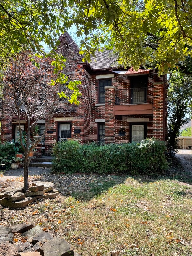 5936 Oram St, Unit 5936 Upstairs Right in Dallas, TX - Building Photo - Building Photo