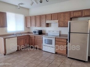 2047 S Starling Dr in Gilbert, AZ - Building Photo - Building Photo