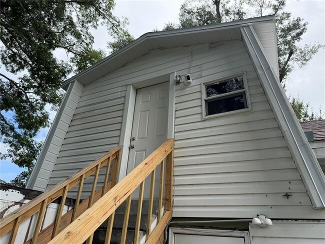 613 Carol Terrace
