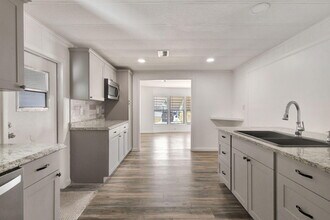 4072 74th St N in West Palm Beach, FL - Building Photo - Building Photo