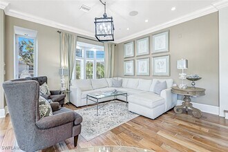 993 8th St S in Naples, FL - Building Photo - Building Photo