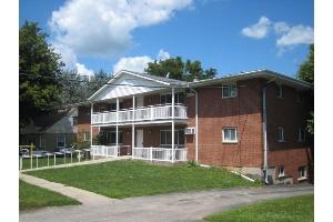 2305 School St in Rockford, IL - Building Photo