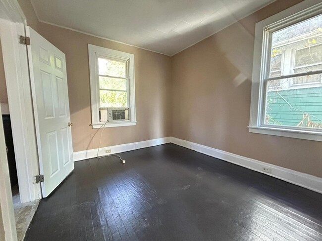 4417 Colerain Ave in Cincinnati, OH - Building Photo - Building Photo