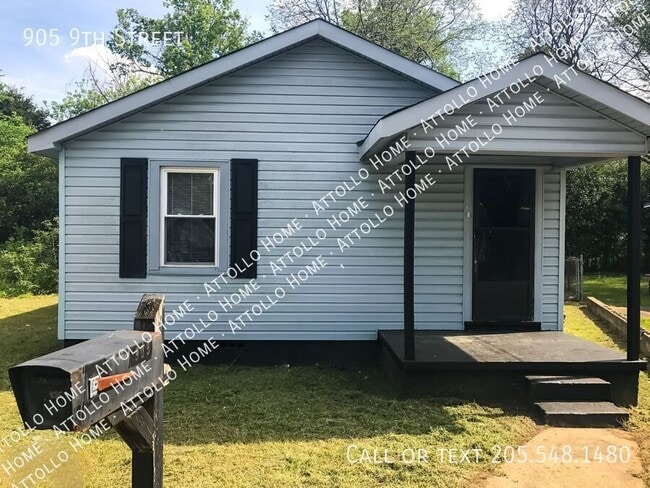 property at 905 9th St