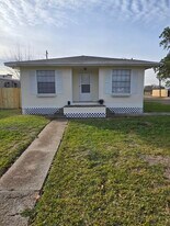 619 Morrell St in Baytown, TX - Building Photo