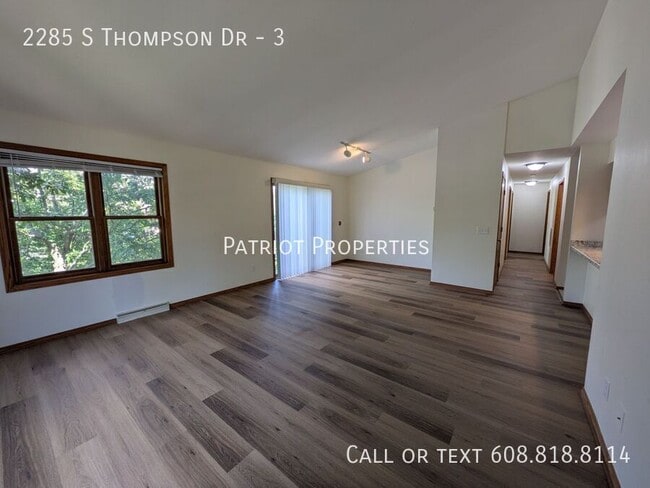 2285 S Thompson Dr in Madison, WI - Building Photo - Building Photo