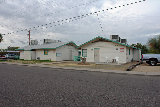 9420 N 5th St in Phoenix, AZ - Building Photo - Building Photo