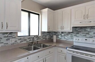 517 Summer Winds Ln in St. Peters, MO - Building Photo - Building Photo