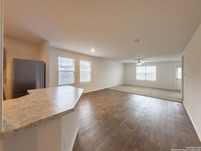 11611 Blackmore Leap, Unit Private in San Antonio, TX - Building Photo - Building Photo