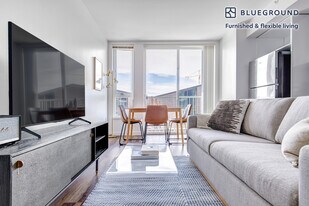 12258 NE 12th Ln in Bellevue, WA - Building Photo