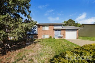 326 Cielo Vista St in Colorado Springs, CO - Building Photo