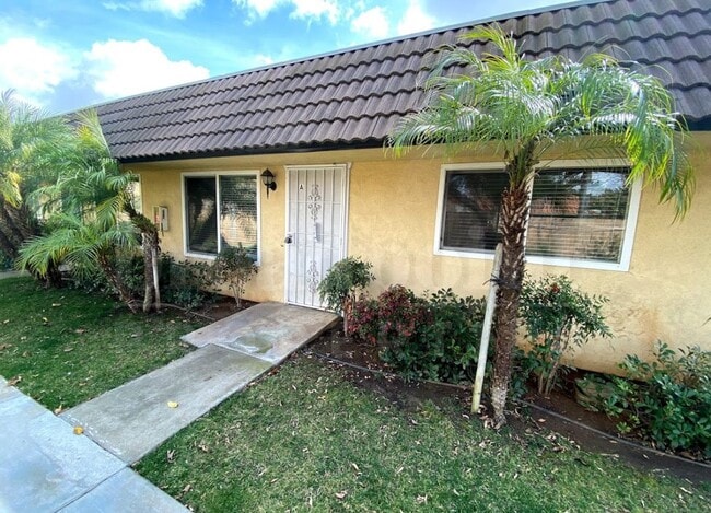 property at 1124 N Broadway
