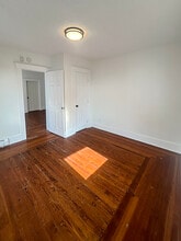 335 S Main St, Unit 2nd Fl. in New Britain, CT - Building Photo - Building Photo