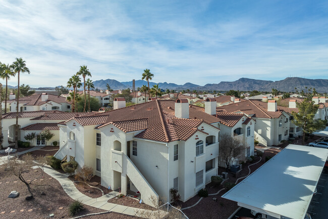 Country Hills in Henderson, NV - Building Photo - Building Photo