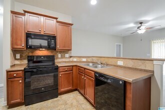 155 Briar Ridge Ln in Odenville, AL - Building Photo - Building Photo