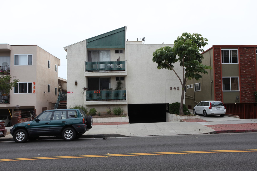 942 7th St in Santa Monica, CA - Building Photo