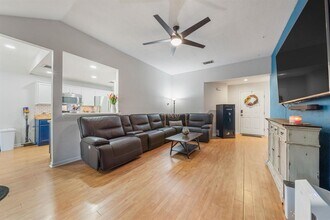 301 Zebra Dr in Kyle, TX - Building Photo - Building Photo