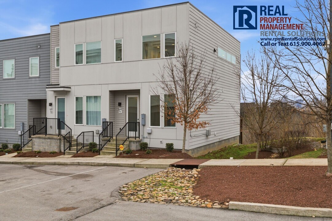64 Fern Ave in Nashville, TN - Building Photo