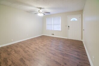 4150 Rocky Face Dr in Douglasville, GA - Building Photo - Building Photo