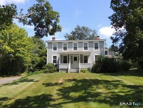 90 Leetes Island Rd in Branford, CT - Building Photo - Building Photo