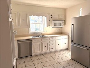 4359 Parkview Dr in Lithia Springs, GA - Building Photo - Building Photo