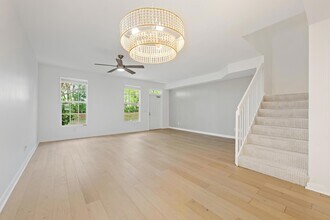 136 Ashley Ct in Jupiter, FL - Building Photo - Building Photo