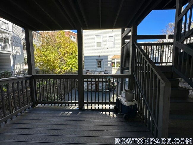 194 Maverick St in Boston, MA - Building Photo - Building Photo